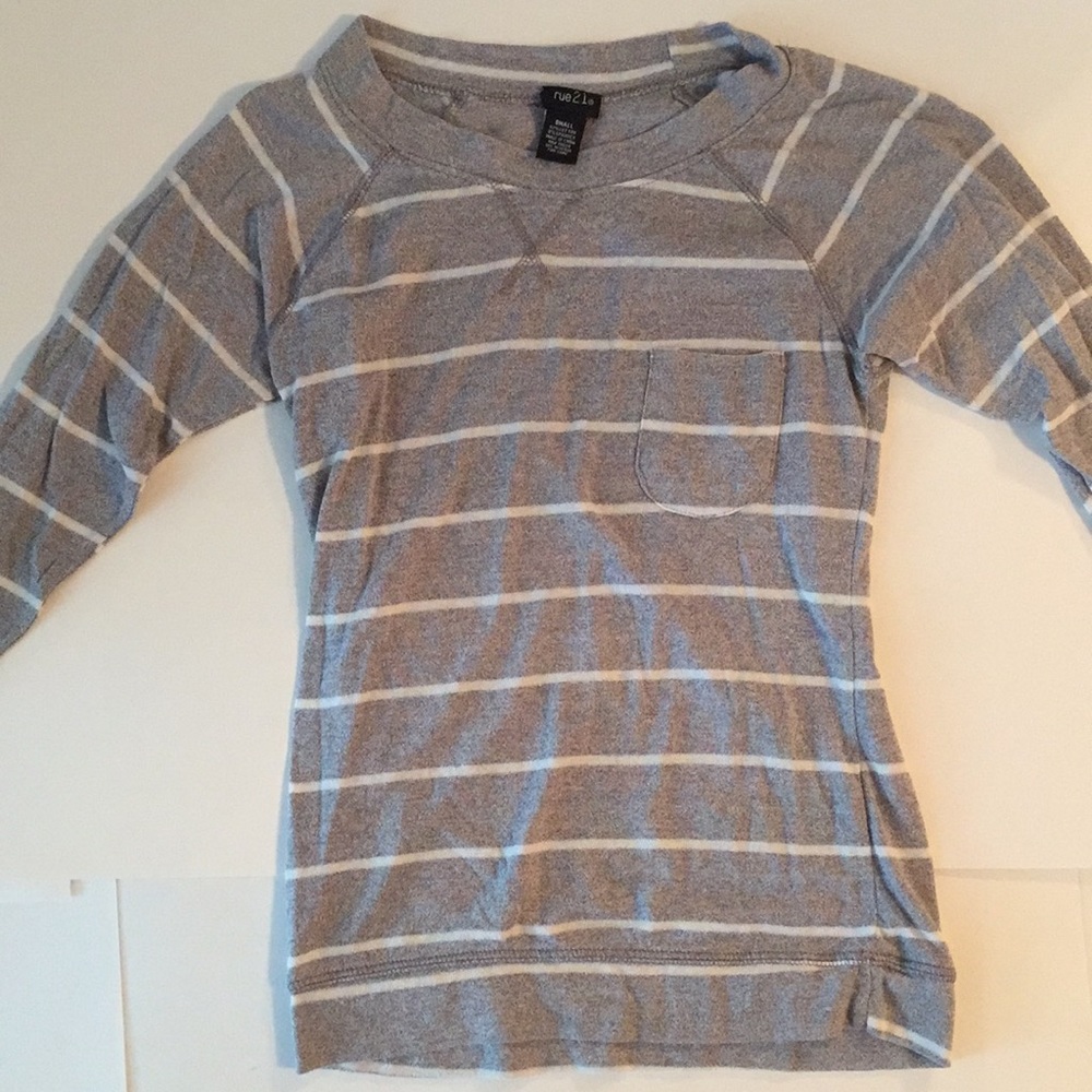 Rue 21 Long Sleeve Shirt Size Small - Picture 2 of 2